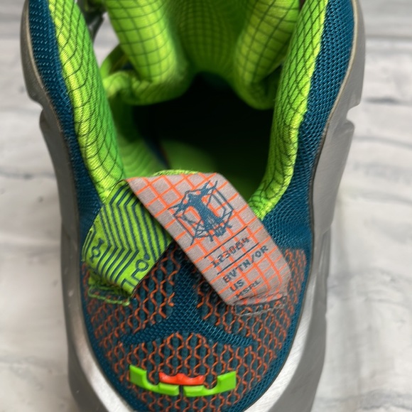 LeBron 12 GS Trillion Dollar Man10.5 - Picture 13 of 16